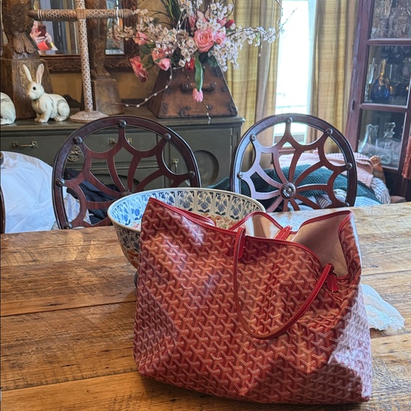 Goyard Handbags - Goyard.  Fabulous Red Patterned Tote Bag - Designer Style.